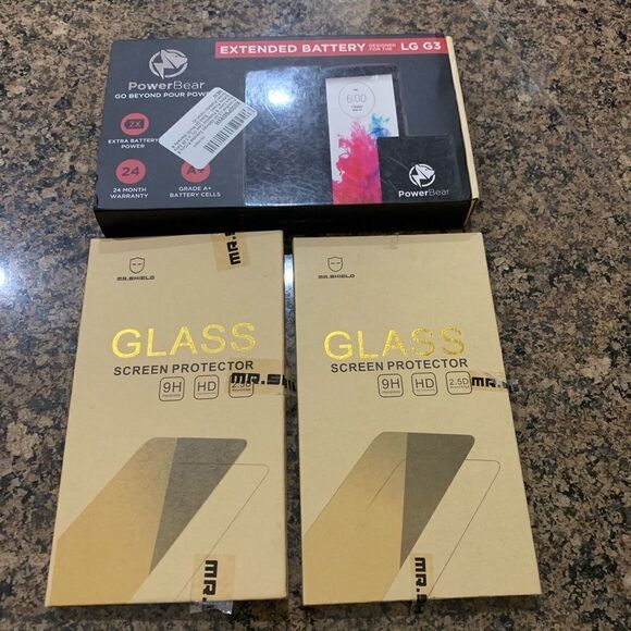 LG 3 Extended Battery And Glass Protecters - Picture 1 of 2